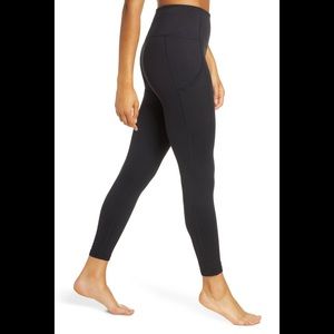 Black Zella Live In High Waist Pocket 7/8 Leggings
